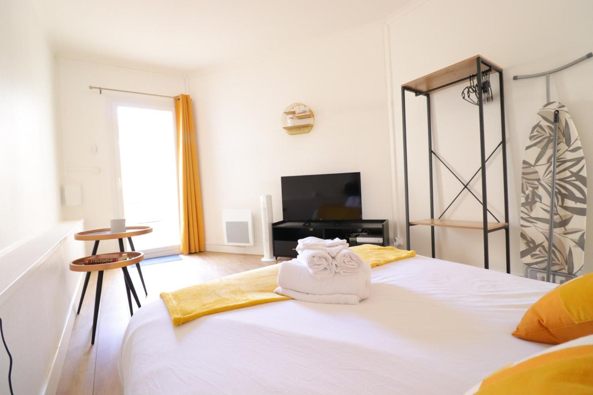 Le Neo - Studio Chic Avec Sa Cour Privative Et Fibre Bergerac Room photo