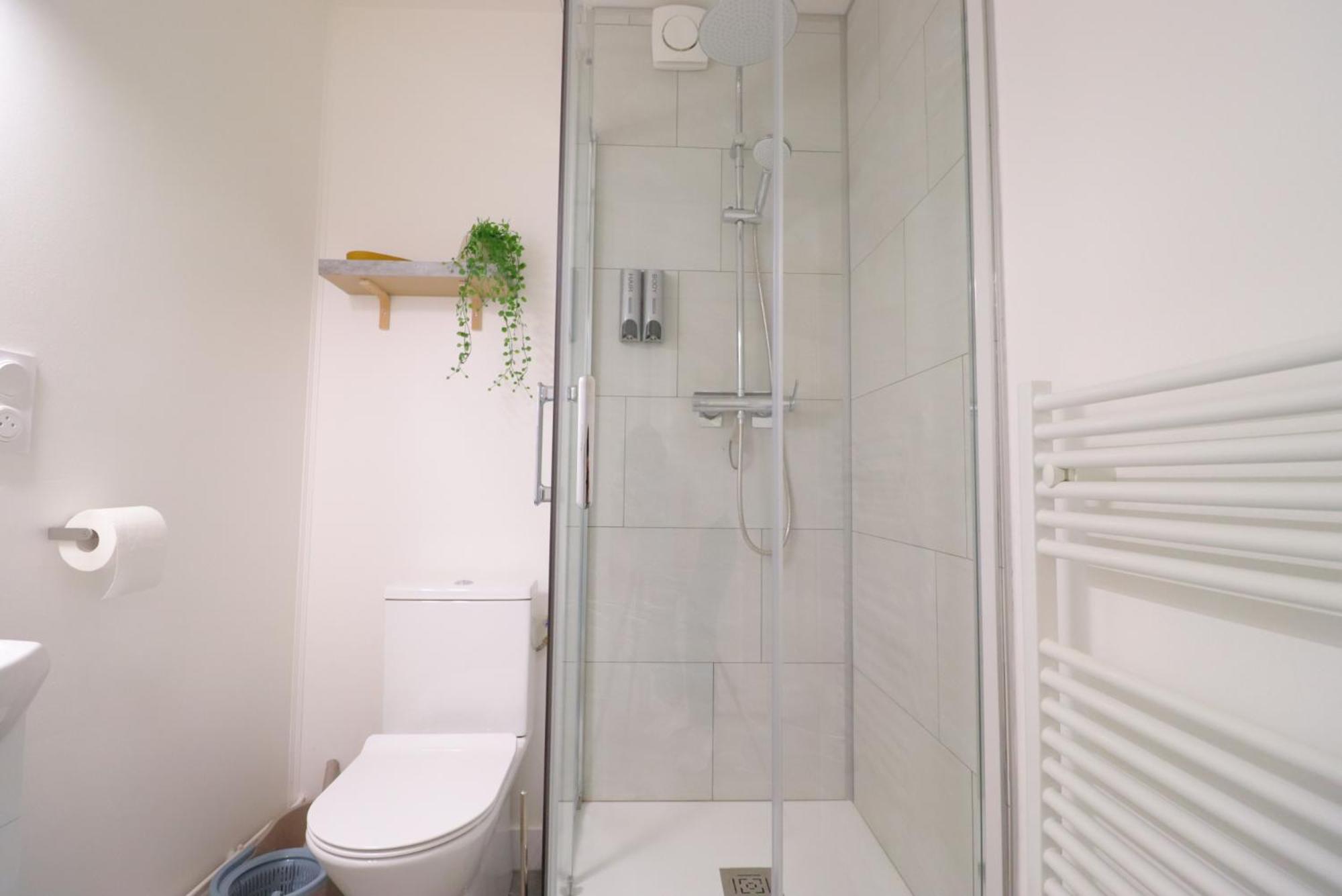Le Neo - Studio Chic Avec Sa Cour Privative Et Fibre Bergerac Room photo