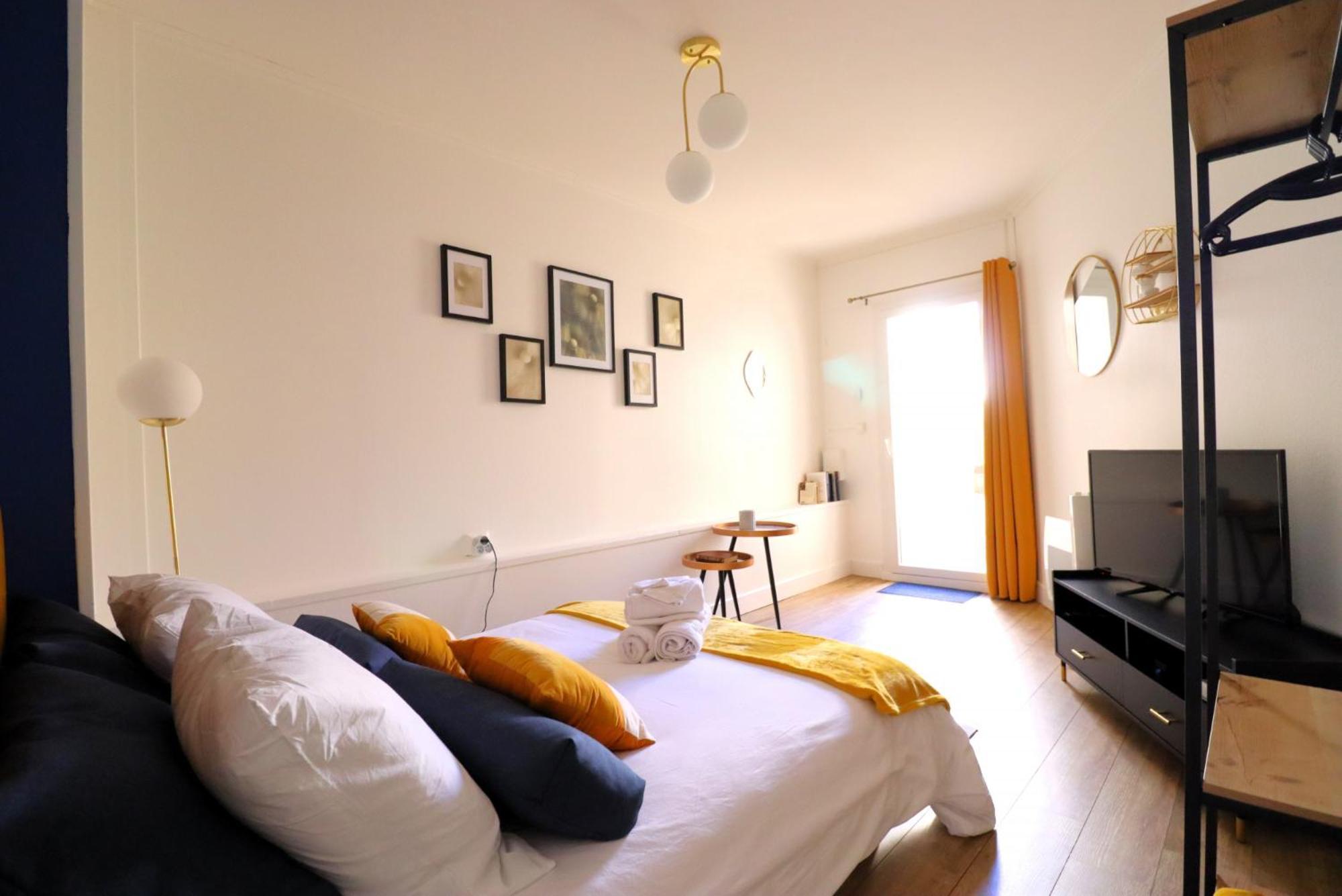 Le Neo - Studio Chic Avec Sa Cour Privative Et Fibre Bergerac Room photo